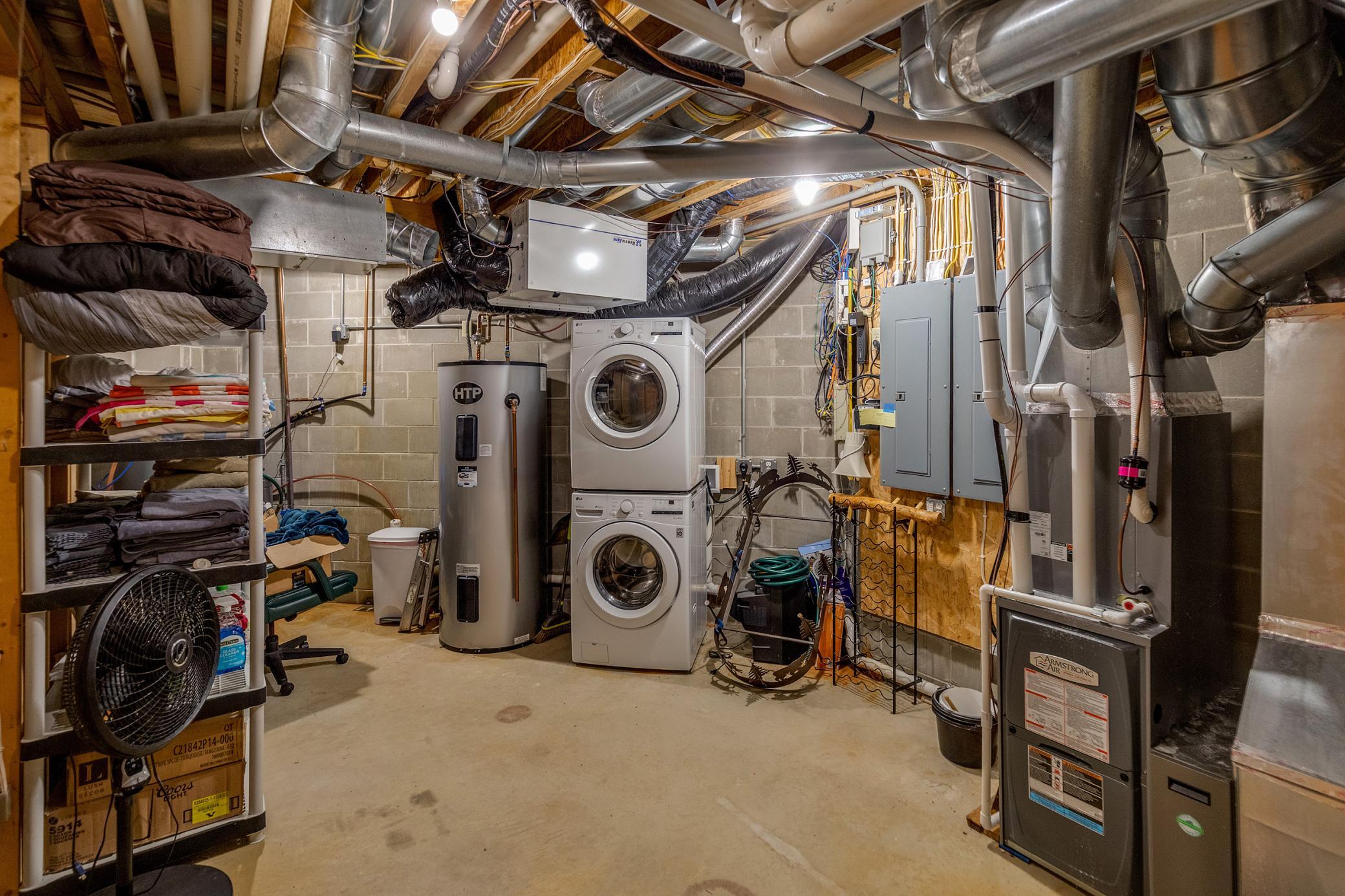 Utility Room Xtra Washer/Dryer