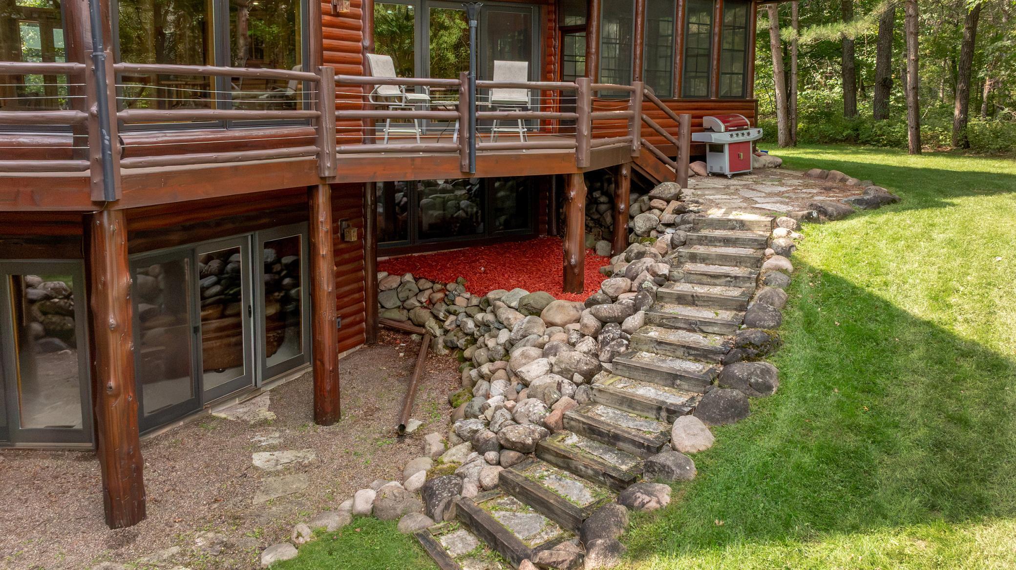 Steps to main level