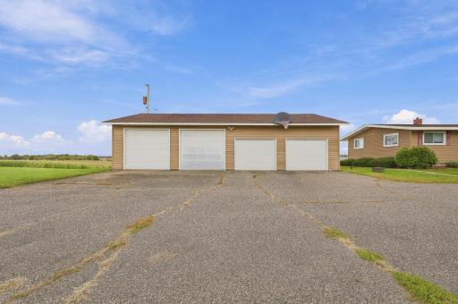 22050 Northfield Boulevard, Hampton, MN 55031