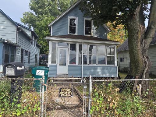 866 Duluth Street, Saint Paul, MN 55106