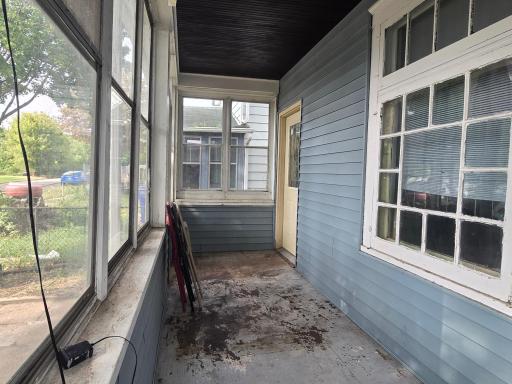 866 Duluth Street, Saint Paul, MN 55106