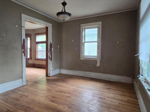 866 Duluth Street, Saint Paul, MN 55106