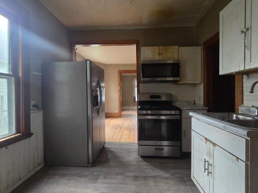 866 Duluth Street, Saint Paul, MN 55106