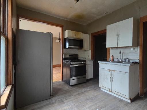 866 Duluth Street, Saint Paul, MN 55106