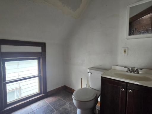 866 Duluth Street, Saint Paul, MN 55106