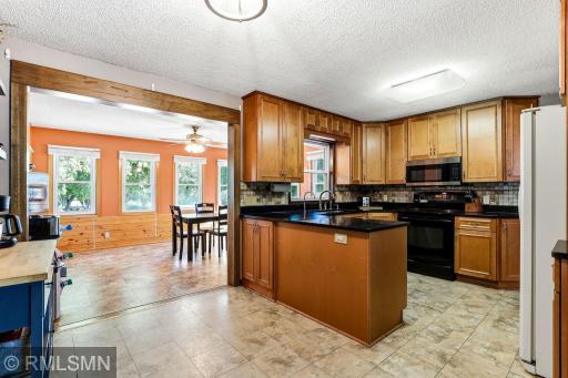 4934 Bluehill Circle, South Haven, MN 55382