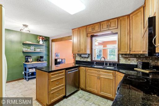 4934 Bluehill Circle, South Haven, MN 55382