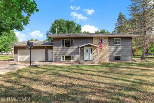4934 Bluehill Circle, South Haven, MN 55382