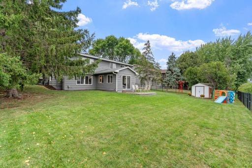 9182 Rosewood Lane N, Maple Grove, MN 55369