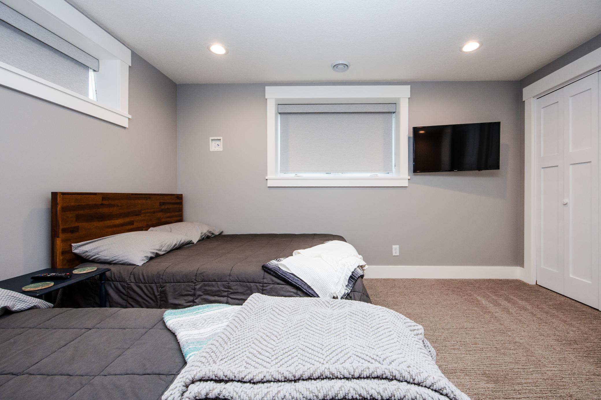 LL Bedroom 3