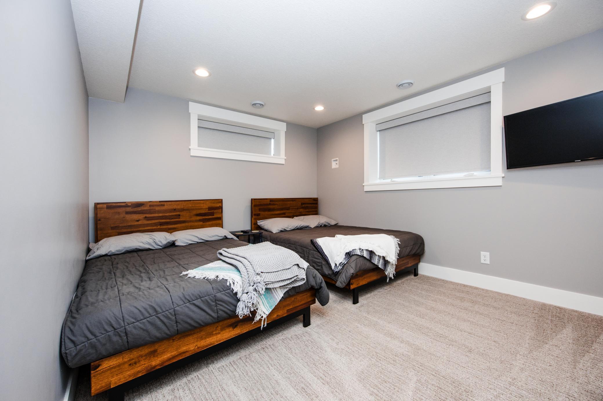 LL Bedroom 3