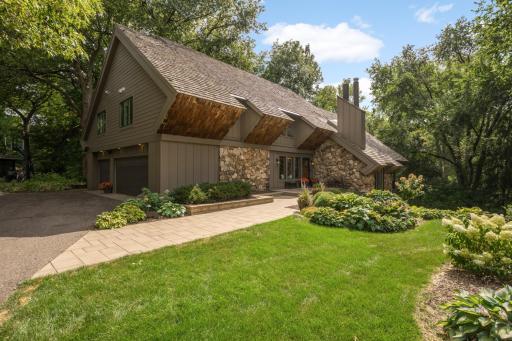 Photo for 694 Maple Park Drive, Mendota Heights, MN 55118 - listing #7141927 694 Maple Park Drive, Mendota Heights, MN 55118