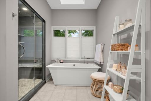Primary spa like bath