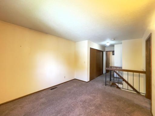 3235 Hamlet Drive, Woodbury, MN 55125