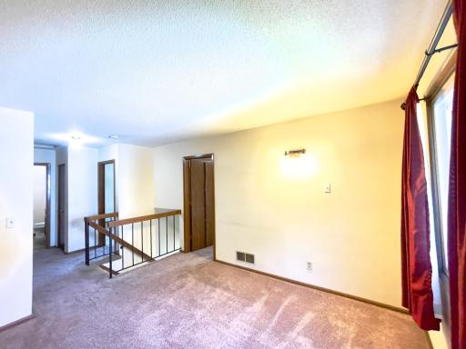 3235 Hamlet Drive, Woodbury, MN 55125