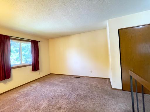 3235 Hamlet Drive, Woodbury, MN 55125