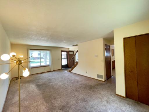 3235 Hamlet Drive, Woodbury, MN 55125
