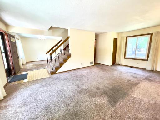 3235 Hamlet Drive, Woodbury, MN 55125