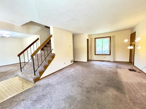 3235 Hamlet Drive, Woodbury, MN 55125