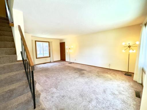3235 Hamlet Drive, Woodbury, MN 55125