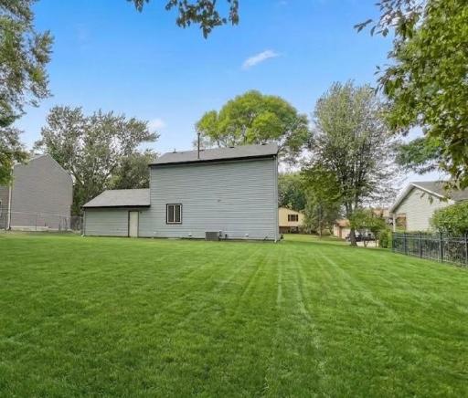 3235 Hamlet Drive, Woodbury, MN 55125