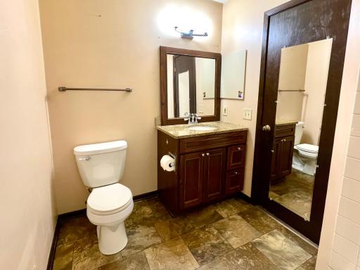3235 Hamlet Drive, Woodbury, MN 55125