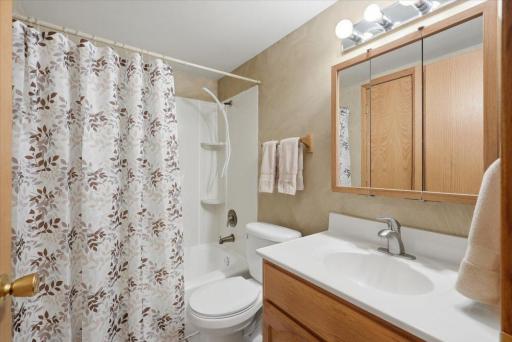 1232 172nd Avenue, New Richmond, WI 54017