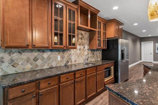 1452 Steeplechase Lane, Eagan, MN 55122