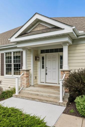 1452 Steeplechase Lane, Eagan, MN 55122