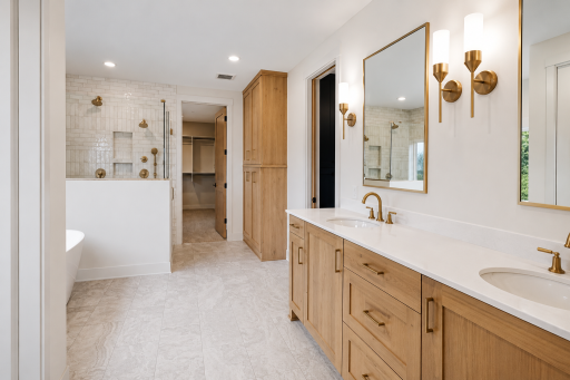3760 Brookside Drive, Chaska, MN 55318