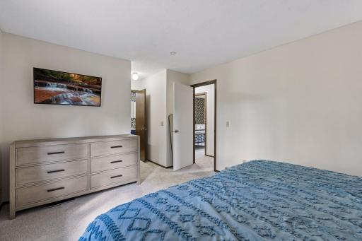 6509 Edgemont Boulevard N, Brooklyn Park, MN 55428
