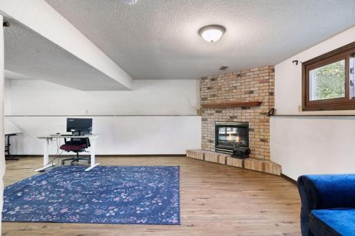 6509 Edgemont Boulevard N, Brooklyn Park, MN 55428