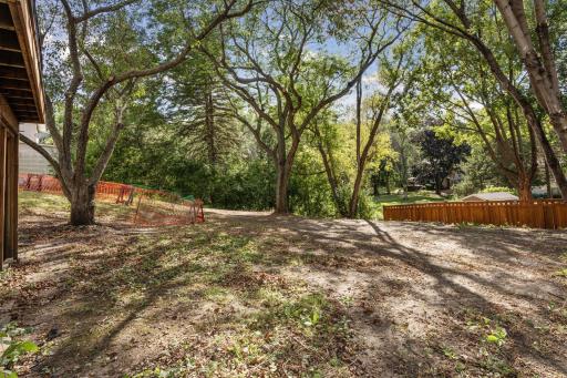 6509 Edgemont Boulevard N, Brooklyn Park, MN 55428
