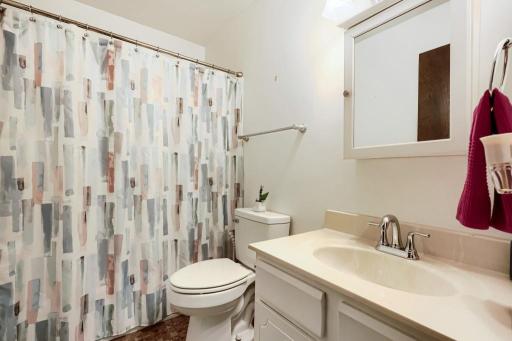 12164 Drake Street NW, Coon Rapids, MN 55448