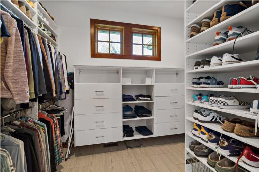 walk in closet organization system to max out space.