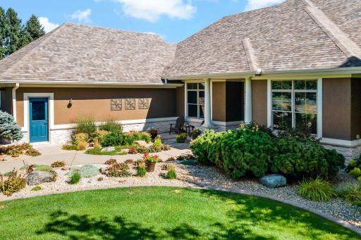 25-web-or-mls-9576 51st St Lake Elmo MN_0024.jpg