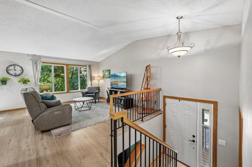 8-web-or-mls-32nd Ave-S1109-008.jpg
