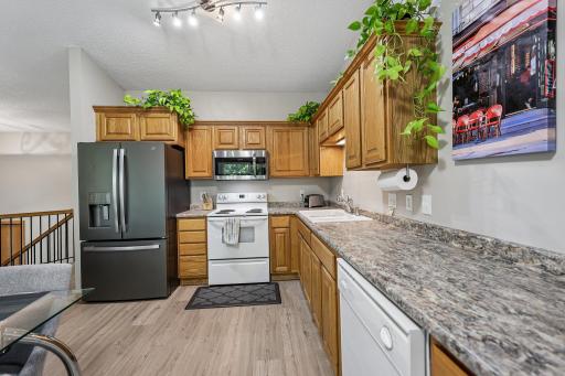 18-web-or-mls-32nd Ave-S1109-018.jpg