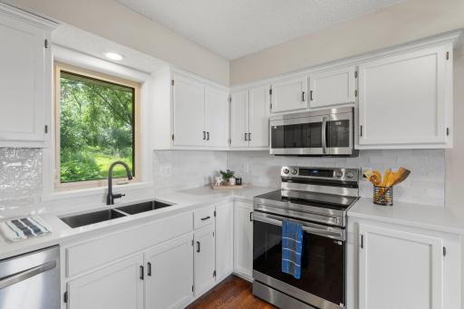 39-web-or-mls-18741 Highview Ave-39.jpg