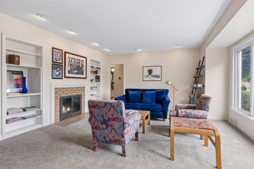 5221 Olson Memorial Hwy Frontage Road, Golden Valley, MN 55422