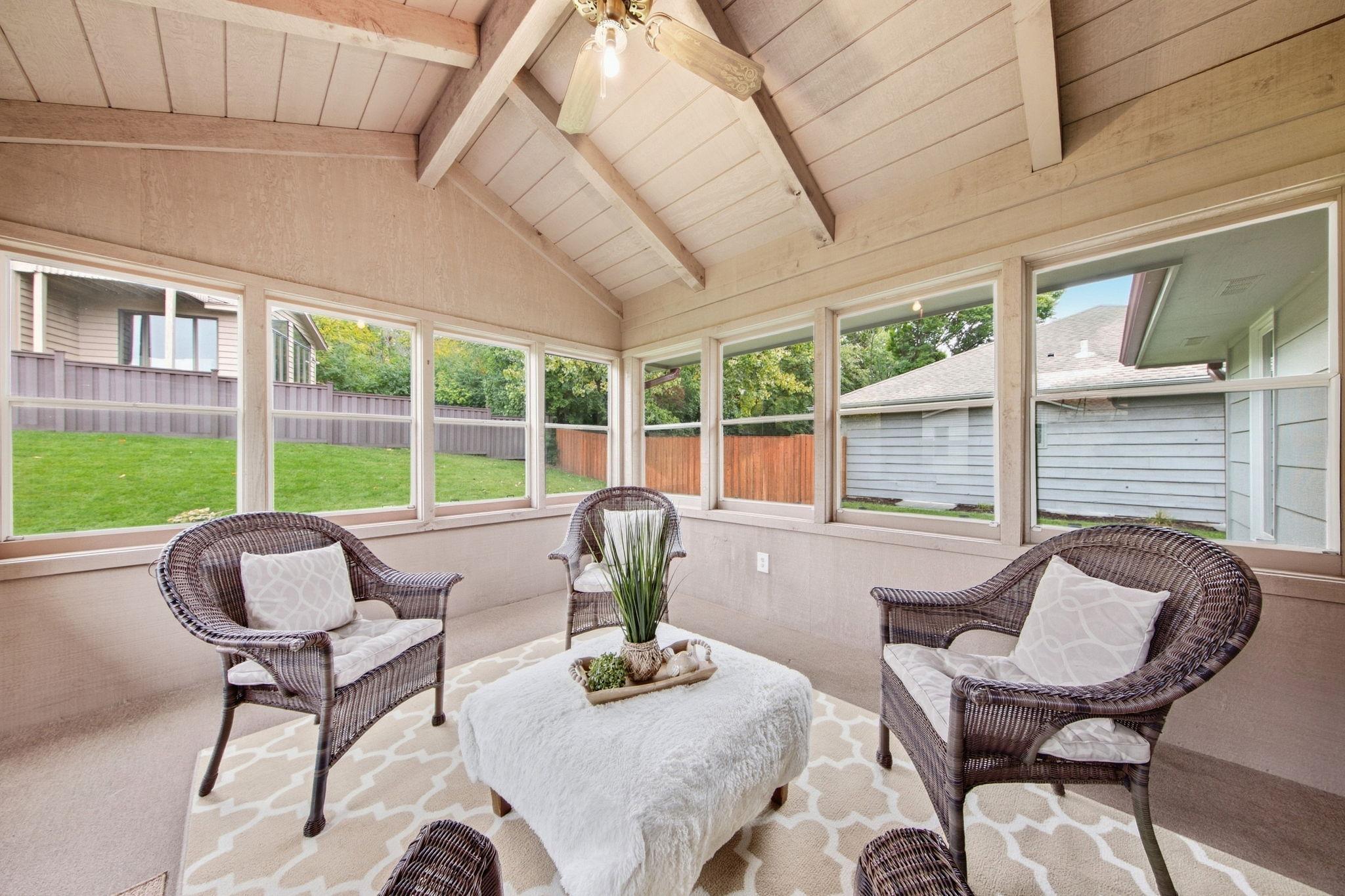 Porch connected to kitchen