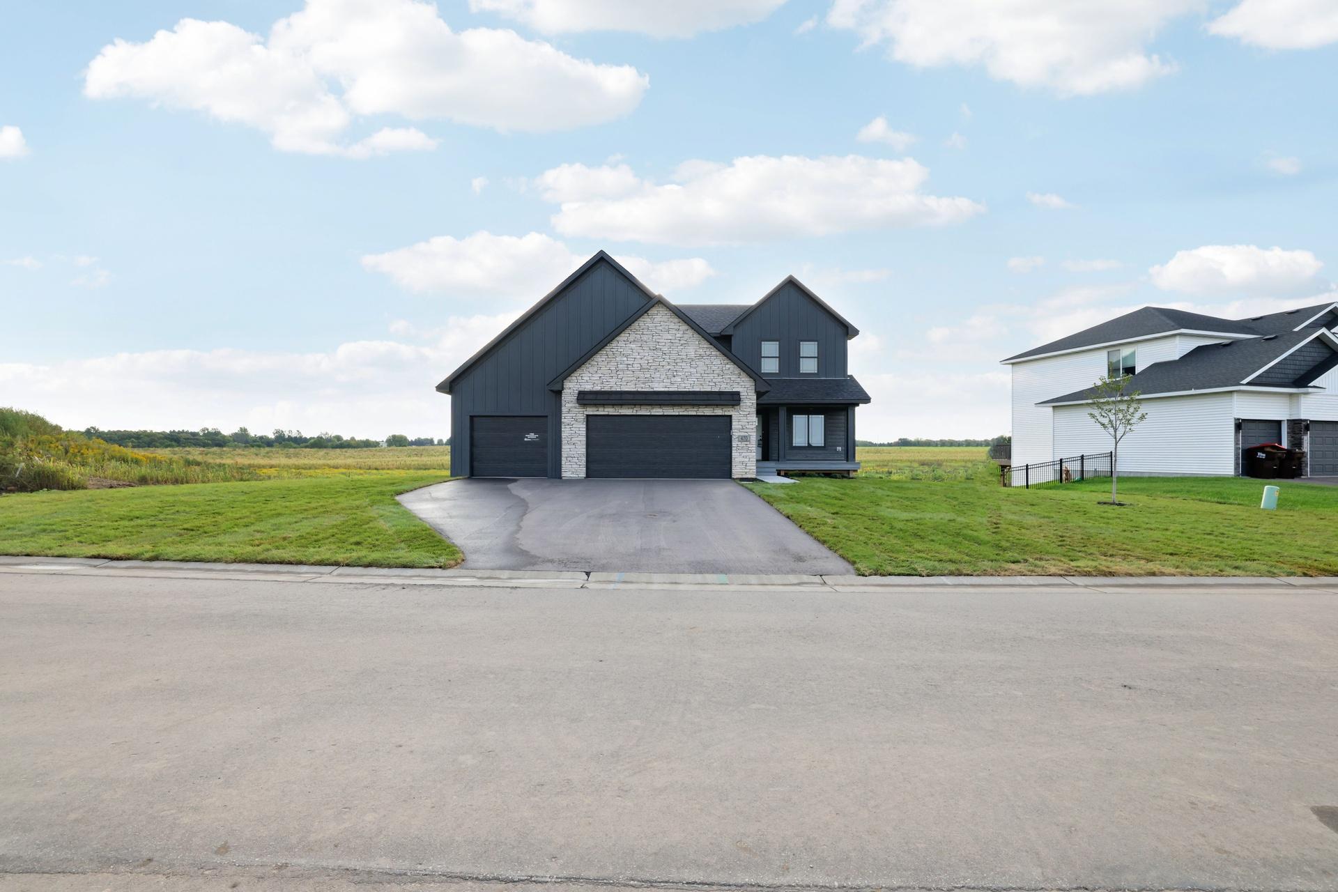8710Photography-Web-Friendly-470-Sea-Wing-Boulevard-Prescott-WI-54021-4.jpg