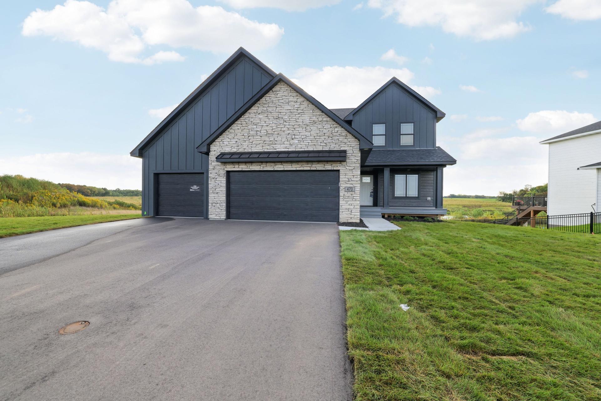 8710Photography-Web-Friendly-470-Sea-Wing-Boulevard-Prescott-WI-54021-2.jpg