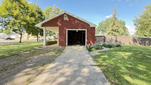 604 N 7th Street, Montevideo, MN 56265