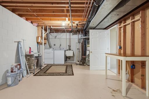 Your dream space starts here—perfect for a craft room, workshop, hobby room, or personalized retreat.