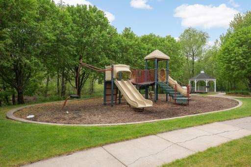 Close proximity to neighborhood park