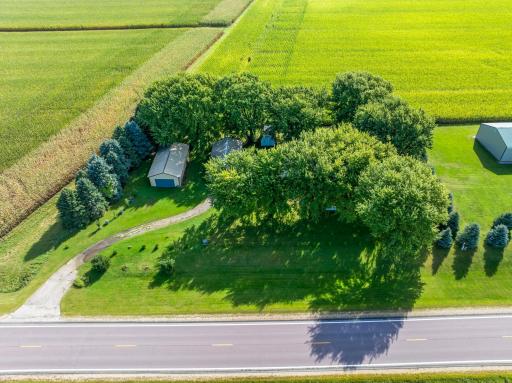 Welcome to 23494 770th Ave. Spring Valley