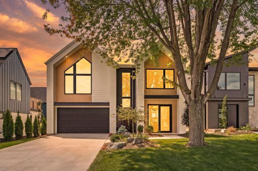 6136 Oaklawn Avenue, Edina, MN 55424
