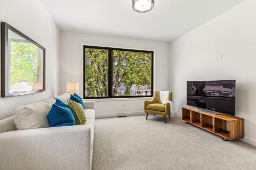 6136 Oaklawn Avenue, Edina, MN 55424