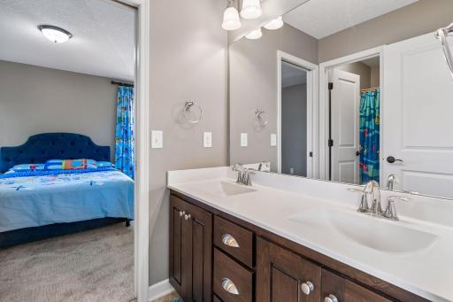 Double sink in the Jack and Jill bath.